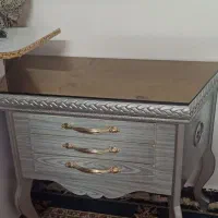 میز تلوزیون با یک کنسول
