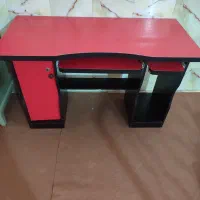 میز کامپیوتر و مطالعه