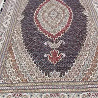 فرش دستباف ریز ماهی