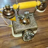 تلفن قدیمی