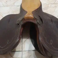 زین اسب چرم