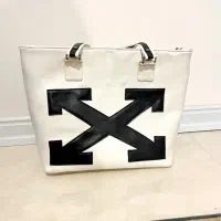 تعدادی کیف