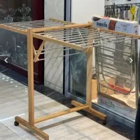 بندرخت چوبی چرخ دار
