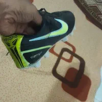 کفش چمن طبیعی.سایز۳۷ و۳۸میخوره