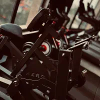 مربی بدنسازی و تی ار ایکس