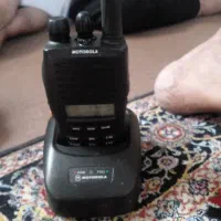 ۵ عدد بیسیم موتورلا با شارژر خیلی کم کار درحدنو