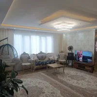 شخصی ساز / ۱۰۵ متری / طبقه آخر / فاز ۴ بهاران