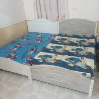 دو عدد تخت یک نفره
