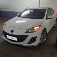 مزدا 3 نیو صندوق دار سفید تیپ 1 سال ساخت 1389