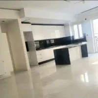 ۱۲۵ متر ۳خواب تک‌واحدی  فول امکانات فروش ویژه