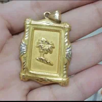 پلاک طلا 5 گرم 100 بالای تابلو