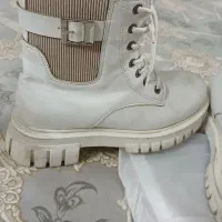 بوت زنانه در حد نو سایز ۳۸