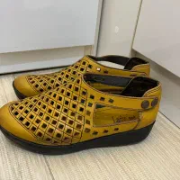 کفش چرم گاو