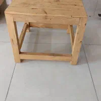 کرسی چوبی