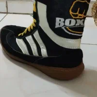 دو جفت کفش بوکس وکشتی اورجینال