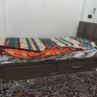 تخت خواب یک نفره