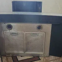 یک دستگاه هود لمسی