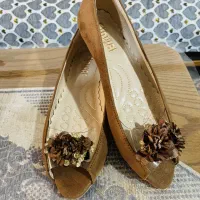 کفش زنانه و مردانه