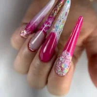 آموزش کاشت ناخن