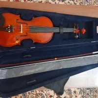 ویولن Valencia  سایز ۴/۴ نو و آکبند با کیف و آرشه
