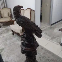 مجسمه عقاب