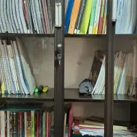 کتابخانه ایستاده