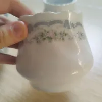 چهار عدد بشقاب شیشه ایی با طرح گل و سه عدد قنداق