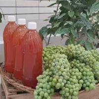 آبغوره ترش و صاف کاملا بهداشتی