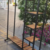 آویز کنارطبقه رگال رخت