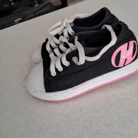 کفش اسکیتی بچه گانه برند HEELYS سایز ۳۴