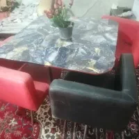 2عدد میز و صندلی  قیمت مناسب
