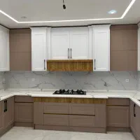 به یک فروشنده آقاباتجربه جهت کاردرنمایشگاه کابینت