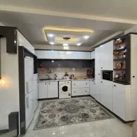 واحد ۸۰ متری راه جدا پارکینگ دار