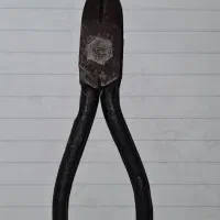 به بالاترین قیمت پیشنهادی می‌فروشم