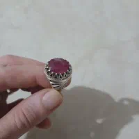 انگشتر یاقوت سرخ