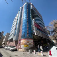 فروش باب مغازه داخل پاساژ در خیابان زندقابل معاوضه