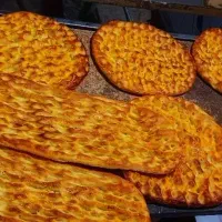 نانوایی بربری و شیرمال کشمشی