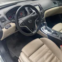اپل اینسیگنیا، مدل ۲۰۱۶