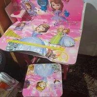 میز تحریر و صندلی