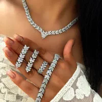 اجاره شیک ترین و متنوع ترین سرویس های جواهری