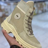 کفش کوهنوردی و کار