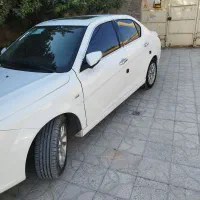 دنا پلاس توربو6دنده دستی تمام فول 1401