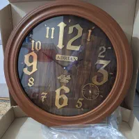 ساعت دیواری