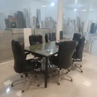 کارشناس فروش خانم