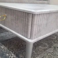 میزجلومبلی وعسلی