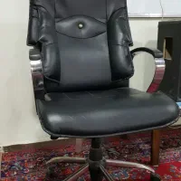 ۴صندلی چرمی چرخان و صندلی مدیریتی شرکت راد سیستم