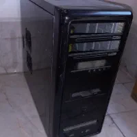 دو عدد کیس کامپیوتر قدیمی + کیبورد موس PS/2‌ هدفون
