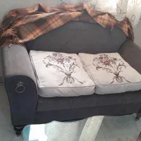 مبل دونفره راحتی تمیز و در حد نو راحت و نرم