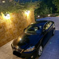 لکسوس IS 300، مدل ۲۰۱۰