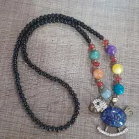 گردنبند رو مانتویی